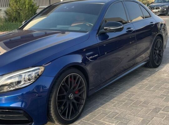 Mercedes C63s AMG full option Gcc