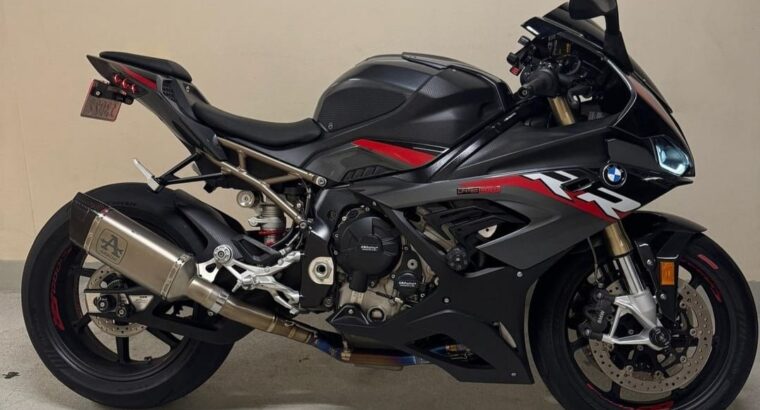 BMW S1000RR 2022 in perfect condition for sale