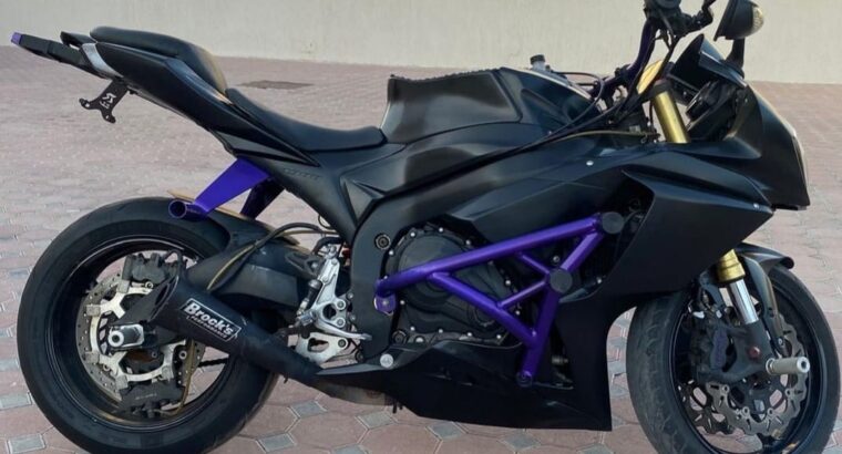 Suzuki 1000 GXS 2013 in perfect condition for sale