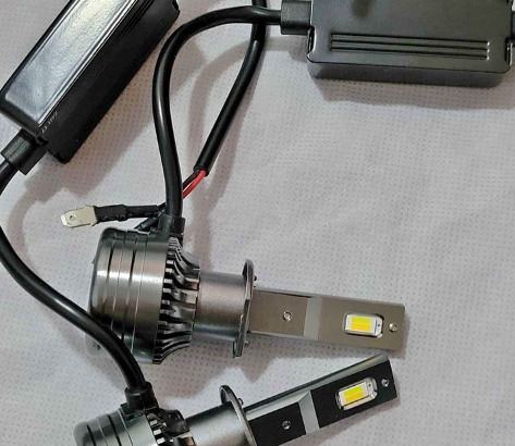 3 colour Fog lamp and Head light For Sale
