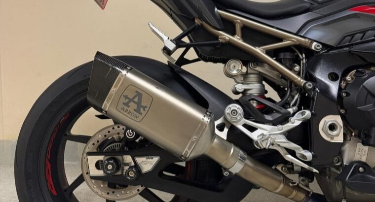 BMW S1000RR 2022 in perfect condition for sale