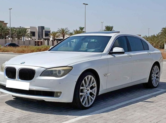 BMW 750Li 2010 Gcc specs v8 in great shape For Sal