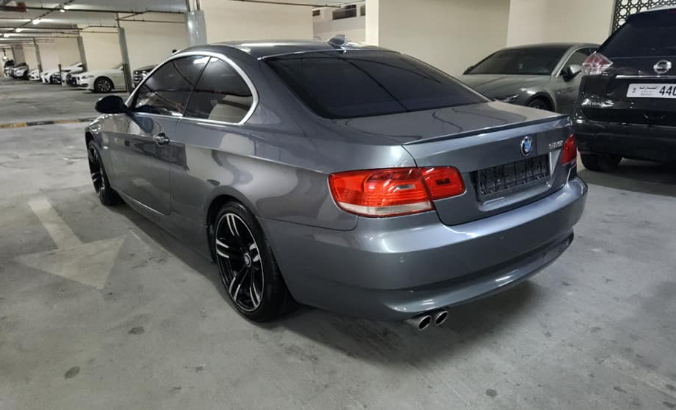 Bmw 325I 2009 in perfect condition for sale