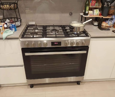 Bosch Gas Stove Oven With Fan 90cm For Sale