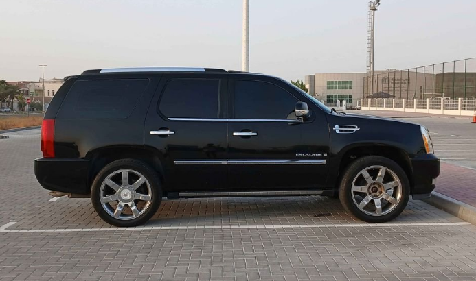 Cadillac Escalade 2007 Gcc in great condition for