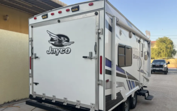 Caravan ( toy hauler) for sale