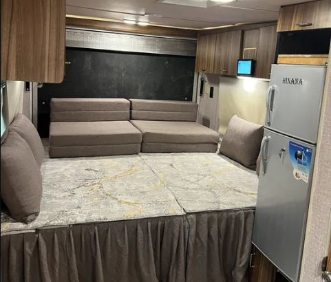 Caravan ( toy hauler) for sale