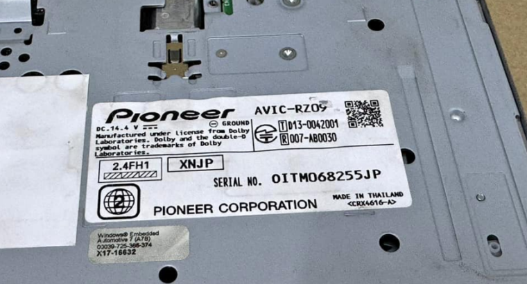 Carrozzeria Pioneer AVIC-RZ09 screen for sale