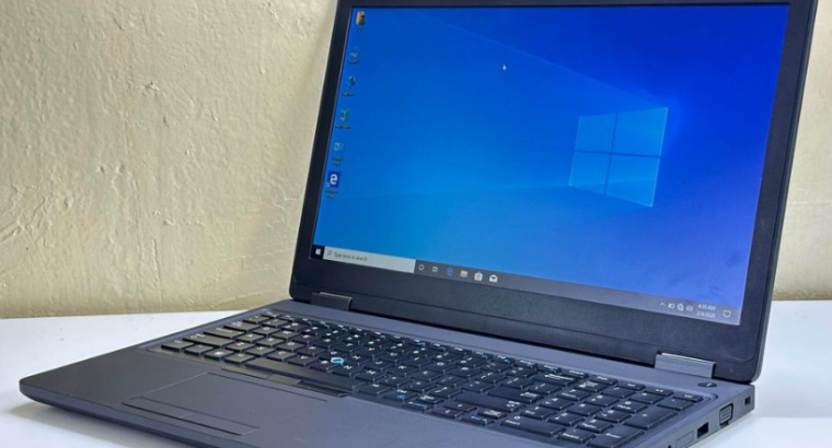 DELL LATITUDE 5580. Displays 15.6 inch. Core i5 7t