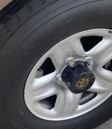 Desert tyre 900 with Rims LC200 For Sale