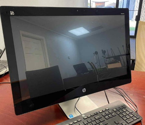 HP Pavilion 23″ Touchscreen All-In-One Desktop Com