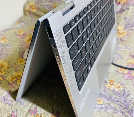 Hp 1030 g3 x360 touch core i7 8th generation for s