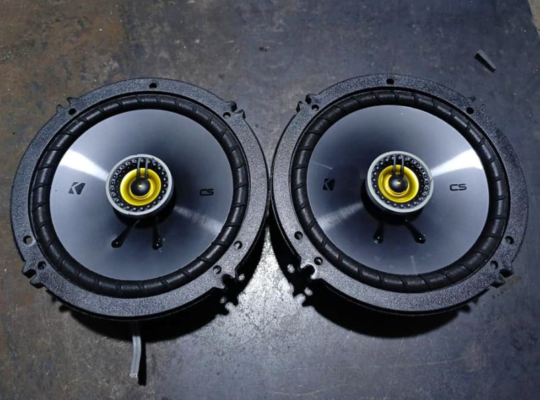 KICKER Pair (CSC65) 6.5″Inches 600 Watt 4-Ohm Car