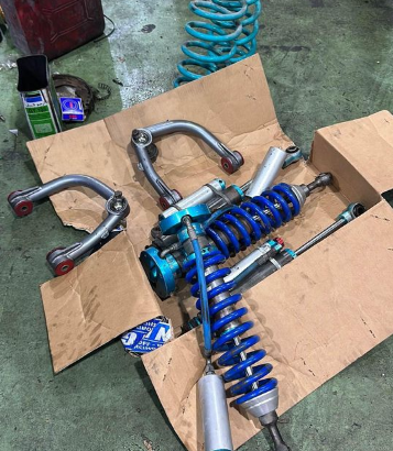 King 2.5 suspension + Total chaos Upper control ar