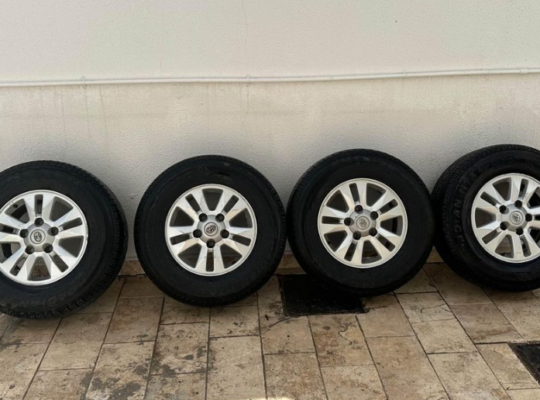 LAND CRUISER original rims for sale