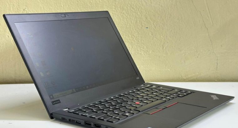 LENOVO THINKPAD X280. Core i3 8th gen For Sale