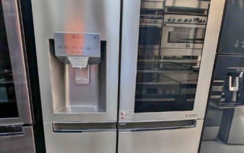 LG Instaveiw Refrigerator with Ice Maker and Water