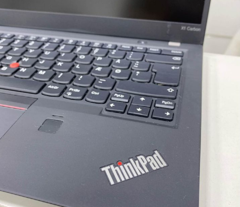 Lenovo X1 Carbon core i5 7th generation for sale