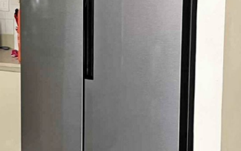 Lg side by side fridge freezer same like new for s