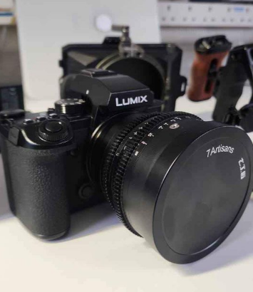 Camera Mirrorless Lumix s5ii, sigma 24mm f2 For Sa