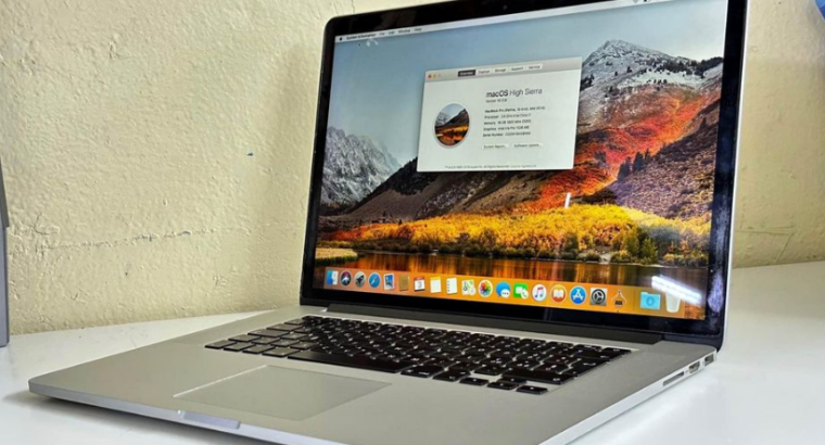 MACBOOK PRO 15inch Retina Core i7 2015 For Sale