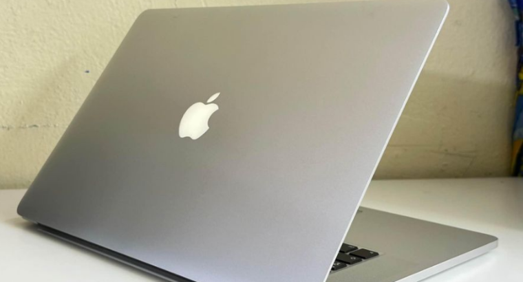 MACBOOK PRO 15inch Retina Core i7 2015 For Sale