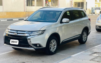 MITSUBISHI OUTLANDER 2017 GCC FOR SALE