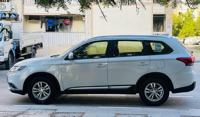 MITSUBISHI OUTLANDER 2017 GCC FOR SALE