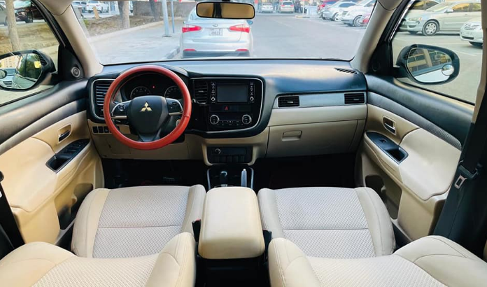 MITSUBISHI OUTLANDER 2017 GCC FOR SALE