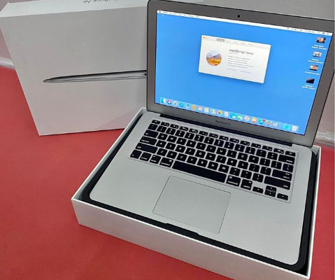 MacBook Air 2014 Core I7 For Sale