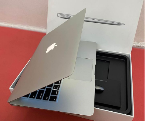 MacBook Air 2014 Core I7 For Sale