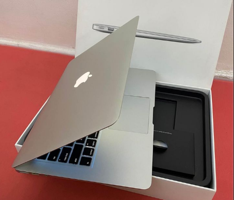 MacBook Air 2014 Core I7 For Sale