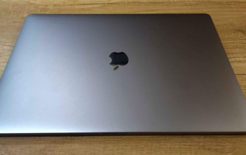 MacBook Pro i9 2019 For Sale