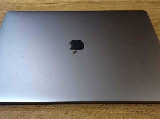 MacBook Pro i9 2019 For Sale