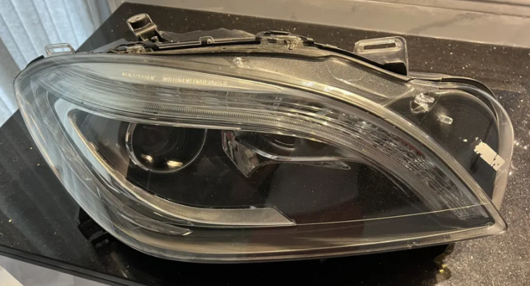 Set of head light Mercedes Benz ml class right for