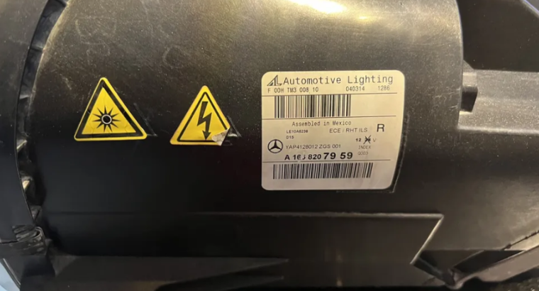 Set of head light Mercedes Benz ml class right for
