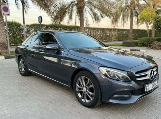 Mercedes C200 2015 GCC full option For Sale