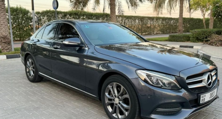 Mercedes C200 2015 GCC full option For Sale