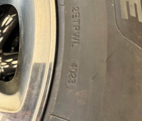 GMC SIERRA ORIGINAL RIMS AND TYRES 285/50R20 For S
