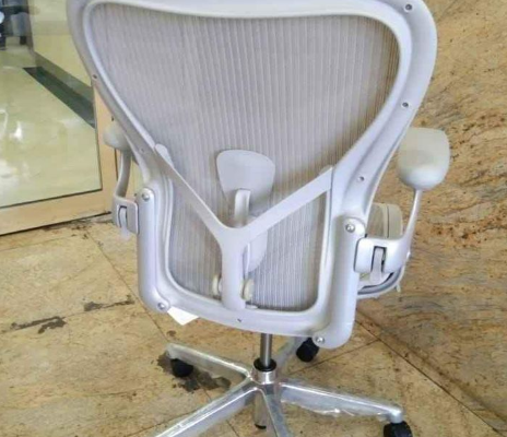 Aeron Remastered chair for sale