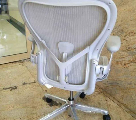 Aeron Remastered chair for sale