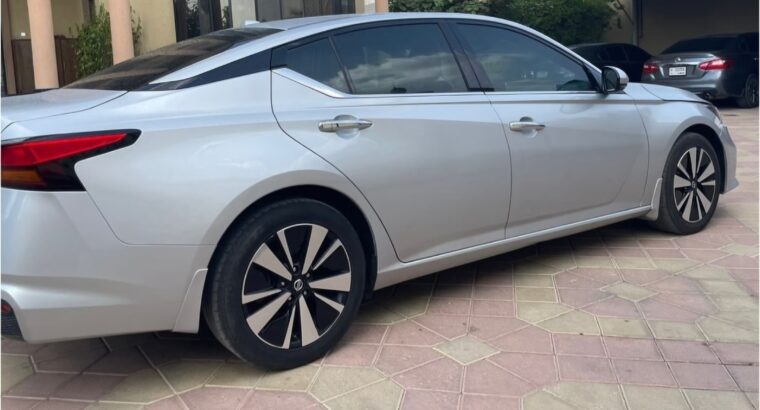 Nissan Altima SL 2020 USA imported in good conditi