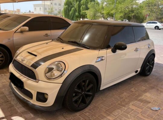 Mini Cooper S coupe 2012 Gcc for sale