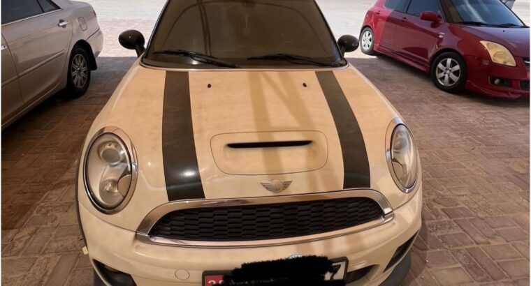 Mini Cooper S coupe 2012 Gcc for sale