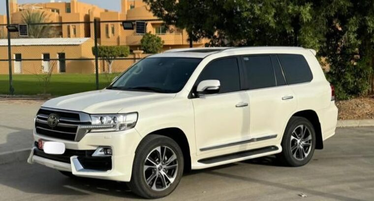 Land cruiser VXR 5.7L 2020 Gcc for sale