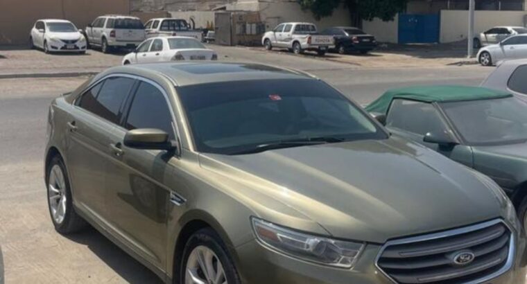 Ford Taurus mid option 2013 Gcc
