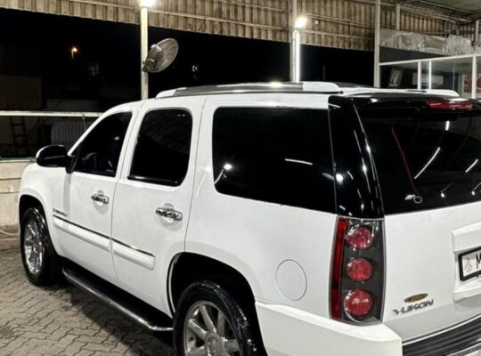 Gmc Youkon Denali 2008 Gcc for sale