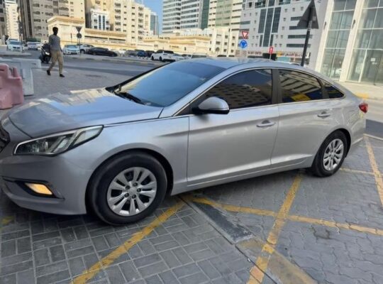 Hyundai Sonata Gcc 2016 in good condition