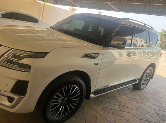 Nissan patrol platinum 2022 full option for sale