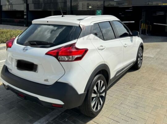 Nissan kicks full option 2018 Gcc for sale